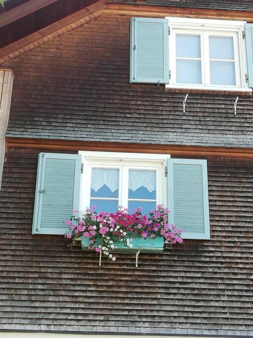 Gemuetliche Wohnung In Einfamilienhaus Alberschwende Esterno foto