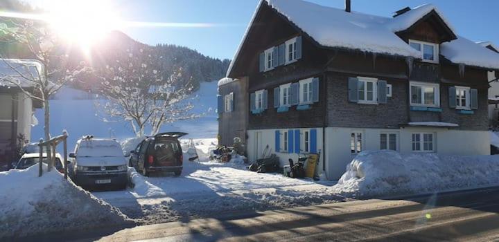 Gemuetliche Wohnung In Einfamilienhaus Alberschwende Esterno foto